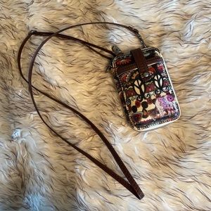 SakRoots Elephant Crossbody